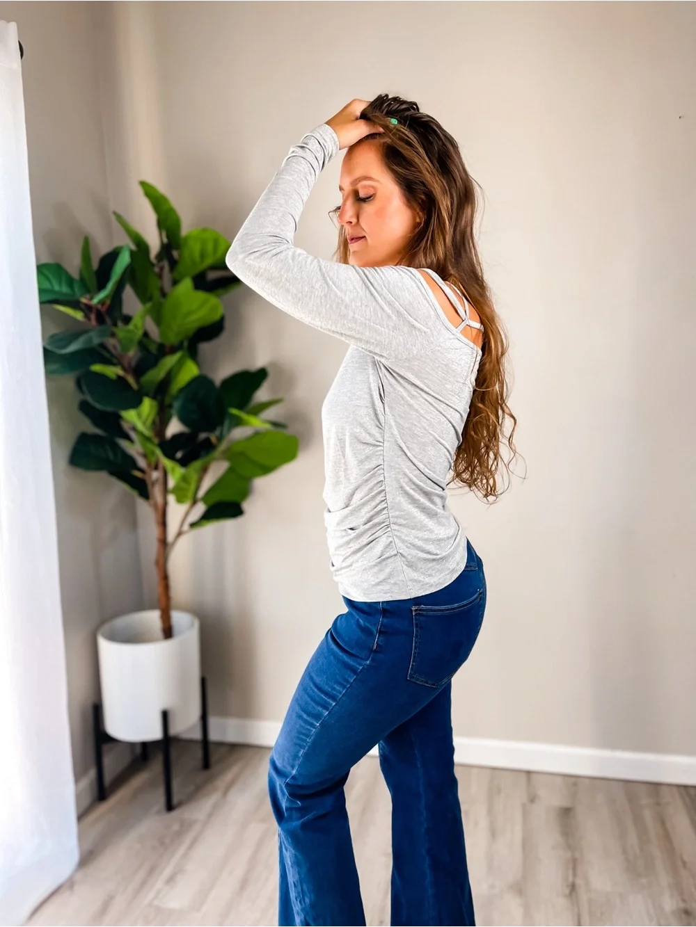 Off-Shoulder Double-Strap Long Sleeve Tee - Light Gray